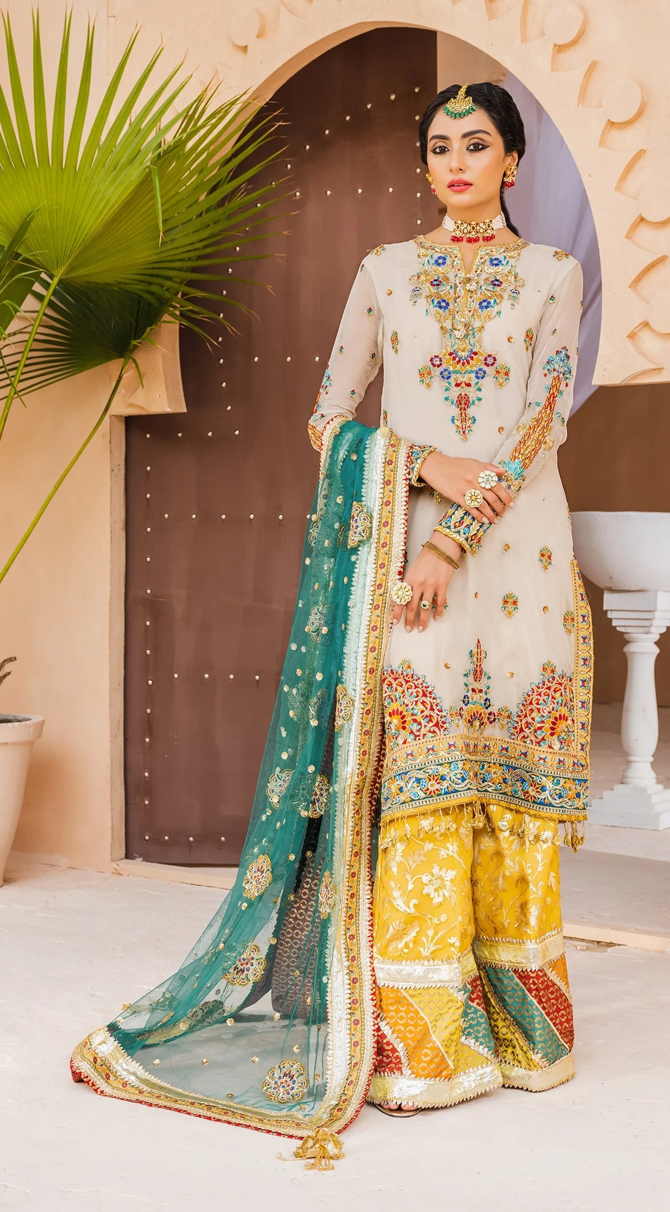 Anaya X Kamiar Rokni · Dhanak Mehndi Collection – HOOR