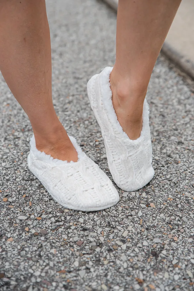 Chenille Slippers in Ivory [Online Exclusive]