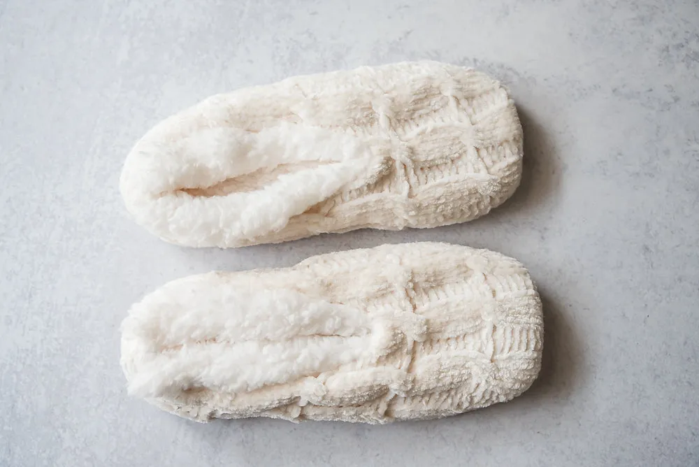 Chenille Slippers in Ivory [Online Exclusive]