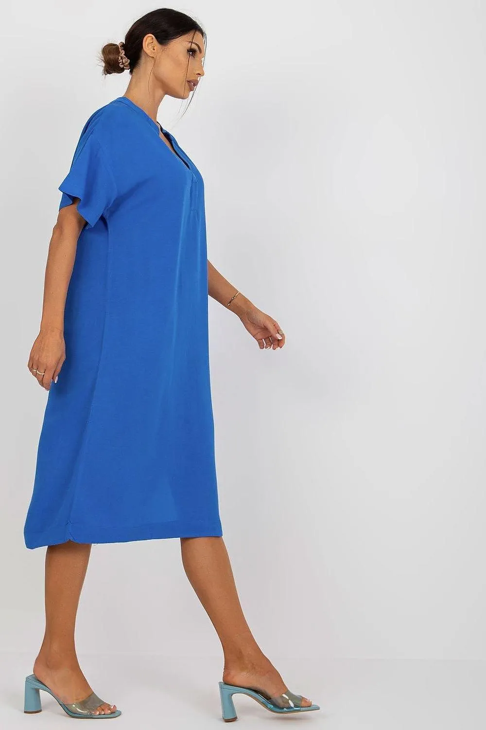 Chic Heart Neckline Shirt Dress with Side Slit - Effortless Daytime Style