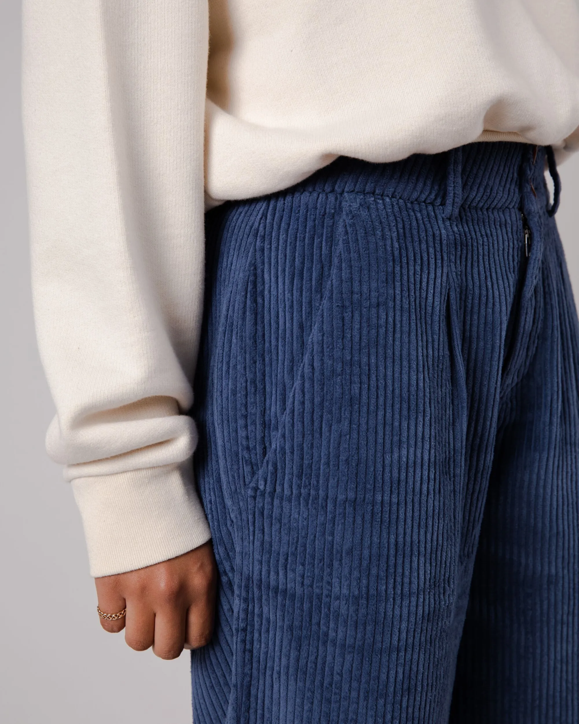 Corduroy Pleated Pants Indigo