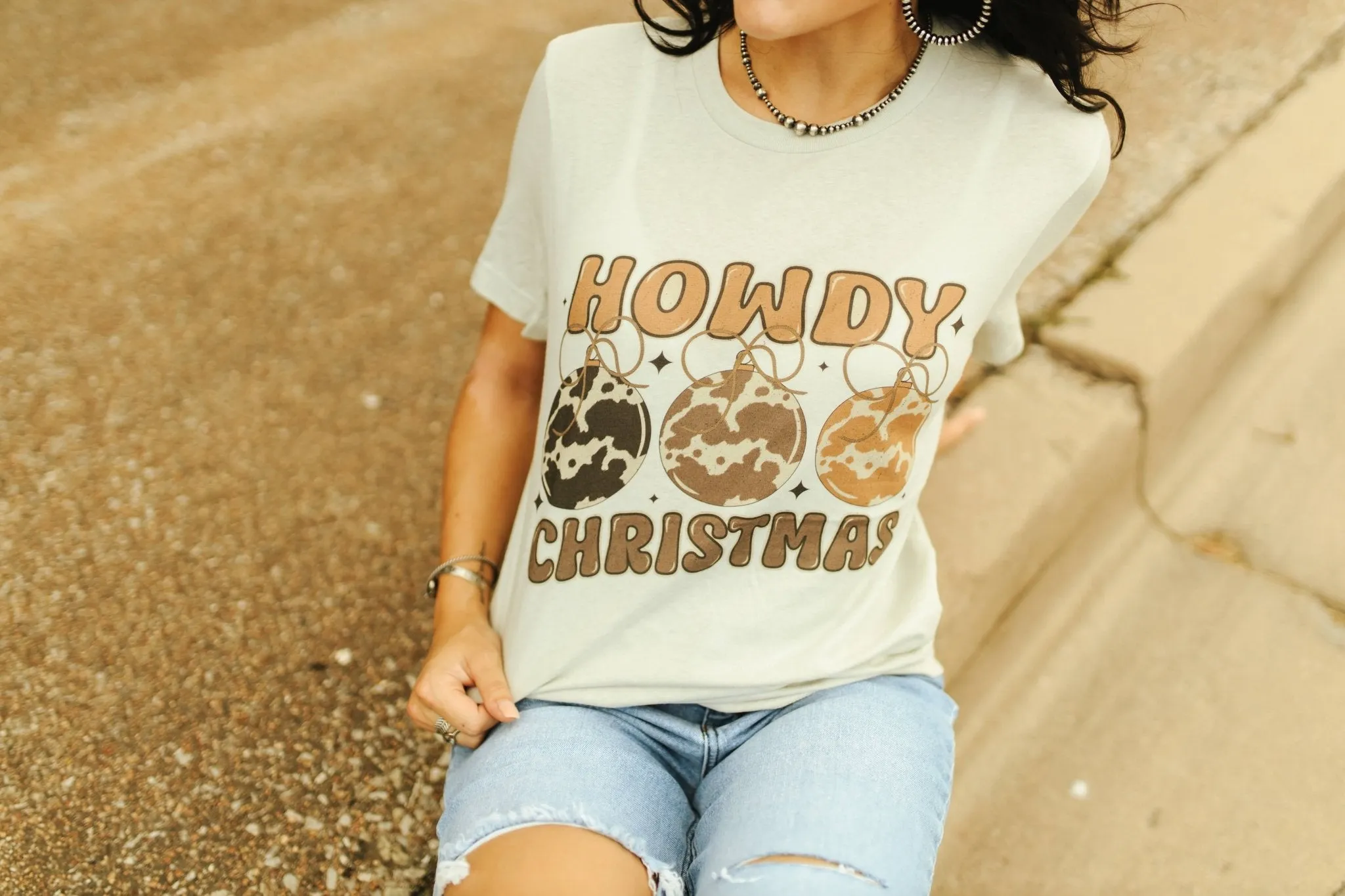 Howdy Christmas Ornaments Graphic Tee