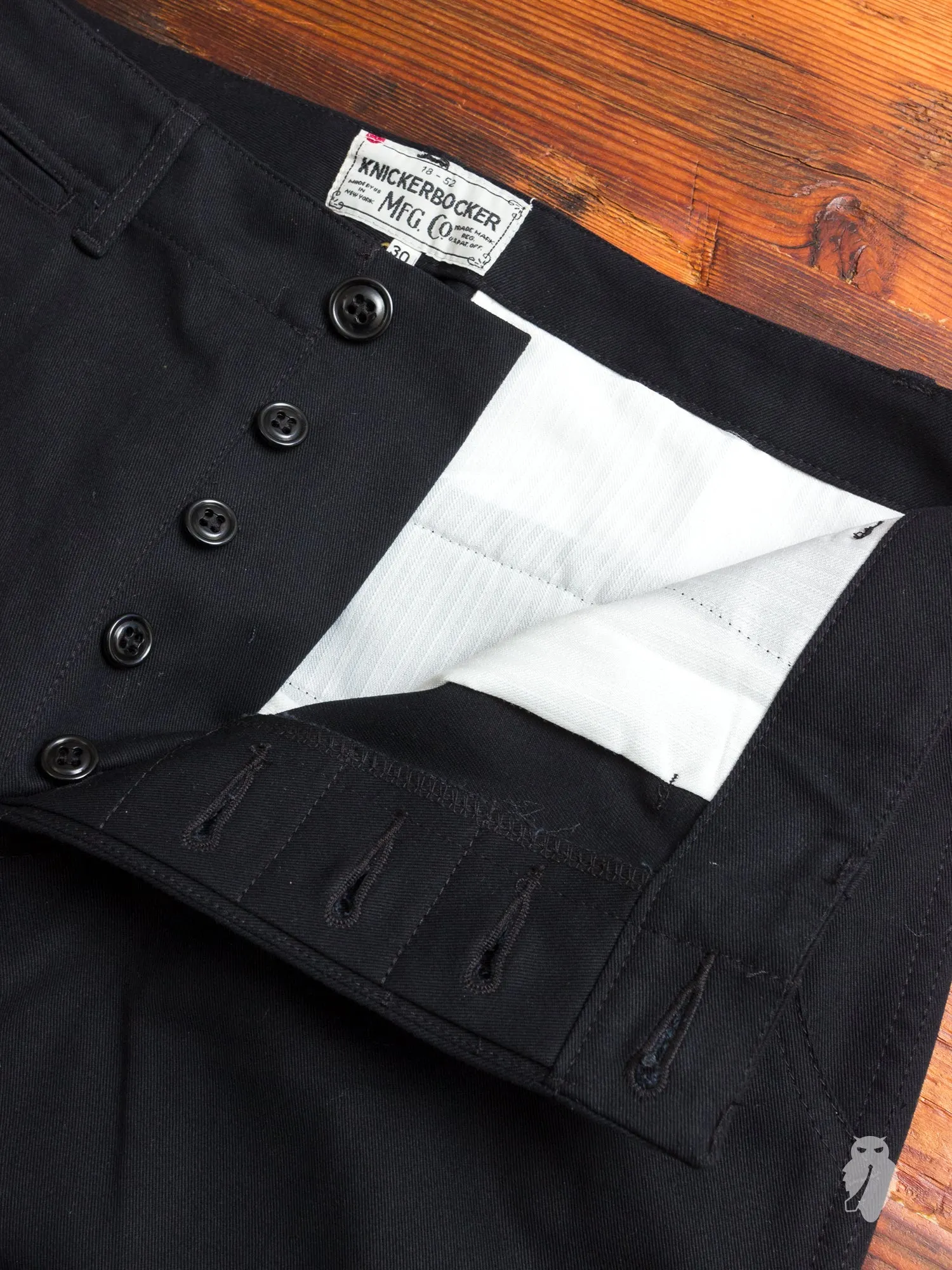 KMFG Chino in Black