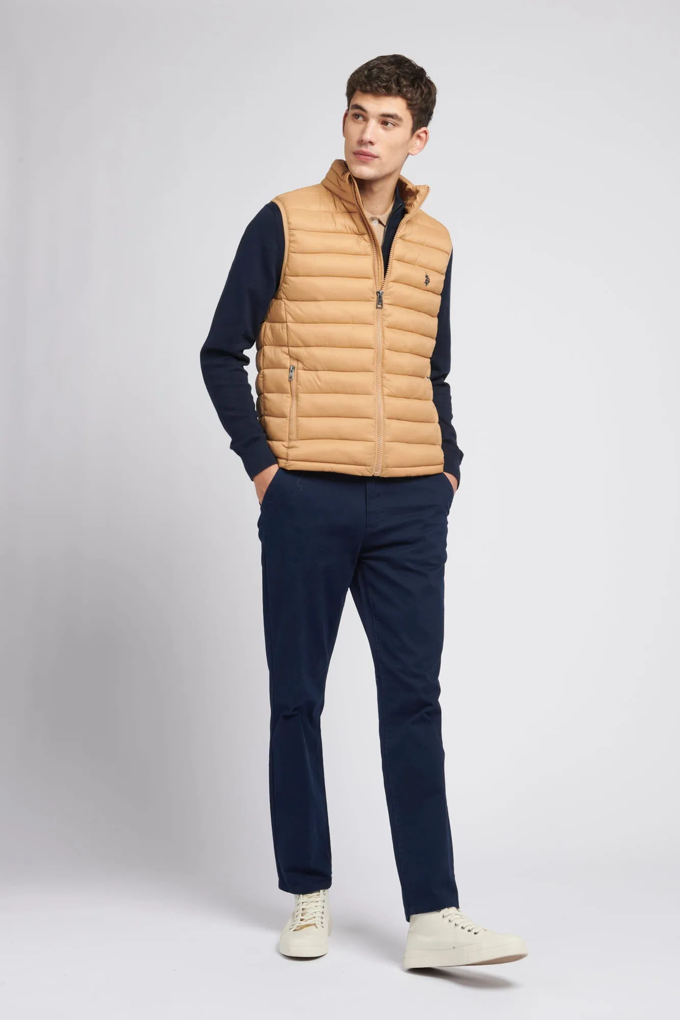 Mens Bellow Gilet in Iced Coffee