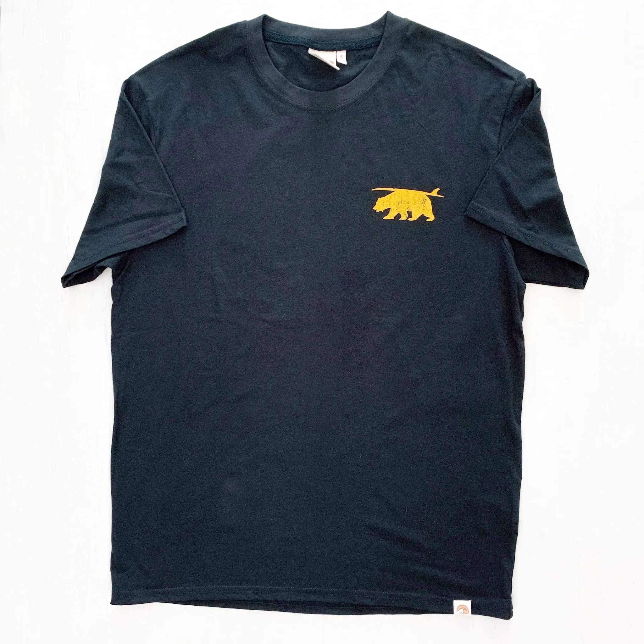 T-SHIRT with LA JOLLA CALIFORNIA Sunset Bear (black)