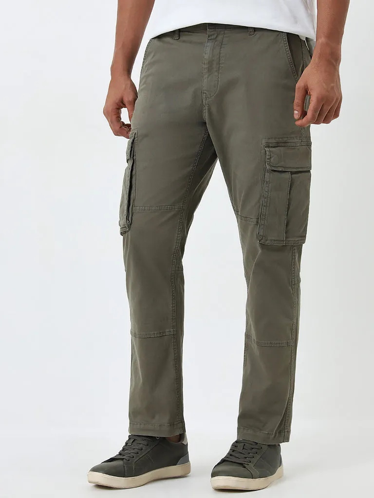 WES Casuals Olive Cargo-Style Relaxed-Fit Mid-Rise Cotton Blend Chinos