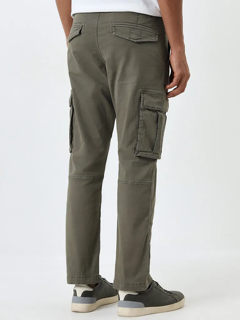 WES Casuals Olive Cargo-Style Relaxed-Fit Mid-Rise Cotton Blend Chinos